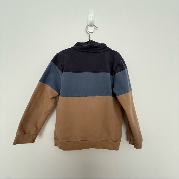 Enfant Colorblock Quarter-Zip Sweatshirt size 4T - Picture 2 of 5